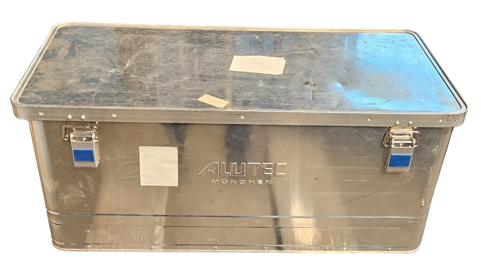Echter ProCoReX ALUTEC-Metallbehälter, Kennzeichnung bereinigt und in Canva freigestellt – KI-Generiert